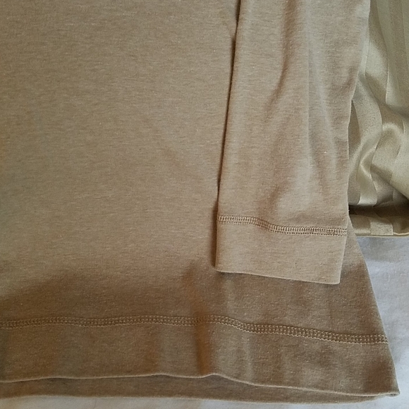 Top - Picture 3 of 3